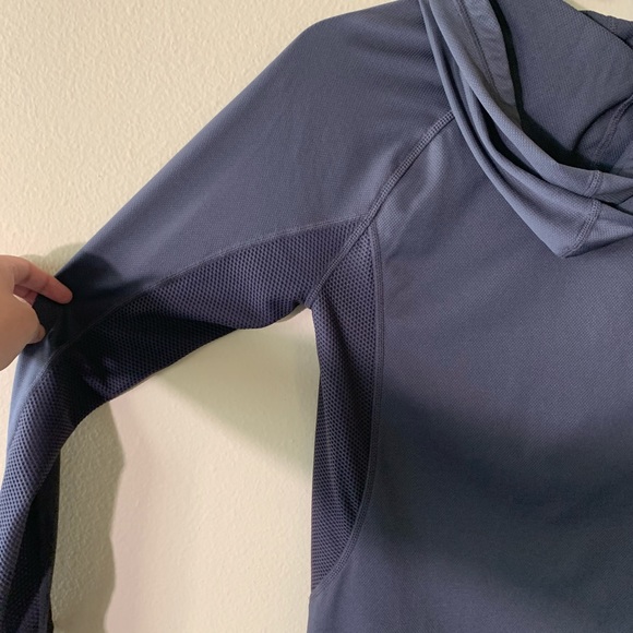 Fabletics Long sleeve pullover top - Picture 7 of 10